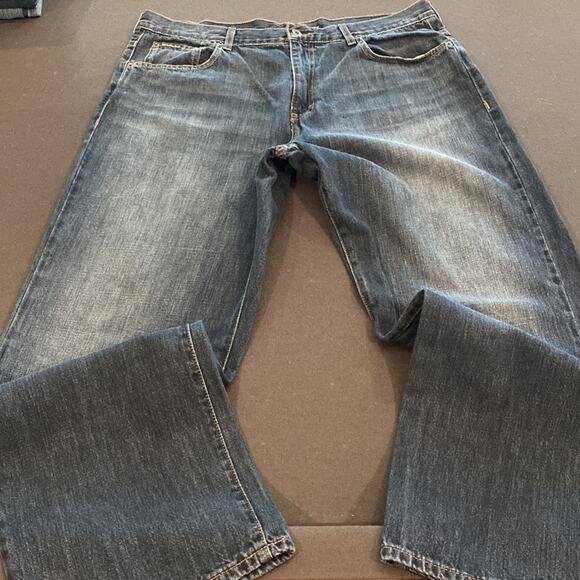 Calvin Klein Men’s RELAXED STRAIGHT Denim Distressed Jeans 38x30 - Picture 3 of 12